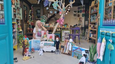 Αγαπώ, Ελένη Μπετεινάκη