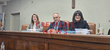 Στις κάλπες οι δικηγόροι: Μεγάλη η συμμετοχή στις εκλογές - Γιορτινό το κλίμα στο Δικαστικό Μέγαρο