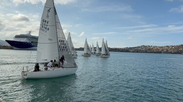 ιστιοπλοΐα j24