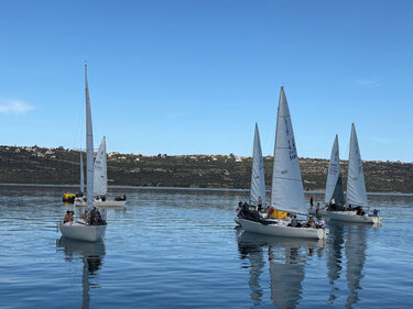 ιστιοπλοΐα j24