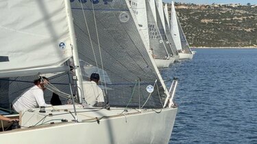 ιστιοπλοΐα j24