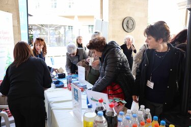 «Ένα Δέντρο Γεμάτο Παιδικά Χαμόγελα» - Ζεστασιά και χαμόγελα στην εκδήλωση του Δήμου Ηρακλείου - video
