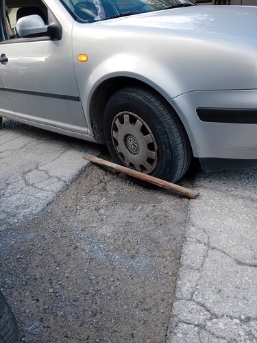 λακκούβα ανδρέα νάθενα