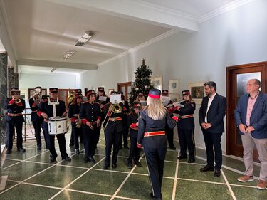  Κάλαντα & εορταστικές μελωδίες στο Δημαρχείο Χανίων - Ευχές για χαρούμενα Χριστούγεννα από τον Δήμαρχο, Π. Σημανδηράκη 