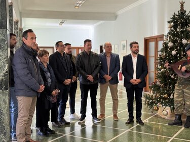  Κάλαντα & εορταστικές μελωδίες στο Δημαρχείο Χανίων - Ευχές για χαρούμενα Χριστούγεννα από τον Δήμαρχο, Π. Σημανδηράκη 