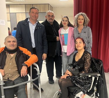 Το Φως που Μοιραζόμαστε