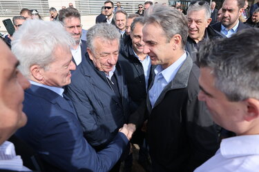 Μητσοτακης αεροδρομιο καστελλι