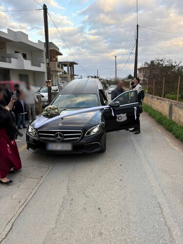 γάμος-νεκροφόρα