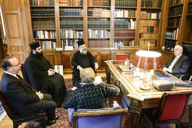 Πρόεδρος της Δημοκρατίας, Κρητική Αντιπροσωπεία, Αρκαδική Εθελοθυσία