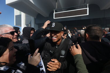 οφη υποδοχή αεροδρόμιο