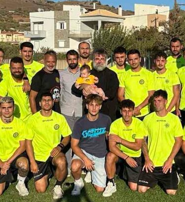 Μητροπολίτης Τίτος ποδοσφαιρική ομάδα