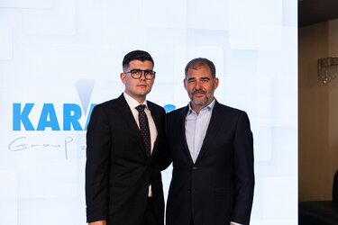 Όμιλος Καράτζη, Κοπή πίτας