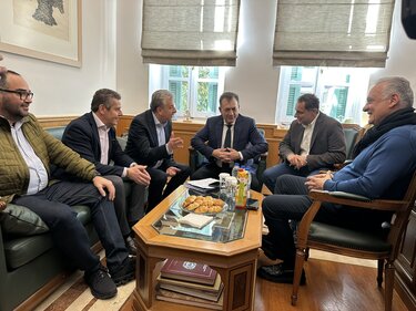 Βρούτσης, Αρναουτάκης, Περιφέρεια Κρήτης 