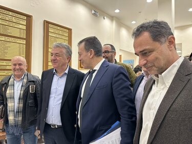 Βρούτσης, Αρναουτάκης, Περιφέρεια Κρήτης 