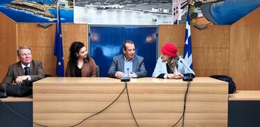 Επίσημη υποδοχή των πρώτων επισκεπτών της τουριστικής περιόδου 2026 στον Δήμο Χερσονήσου