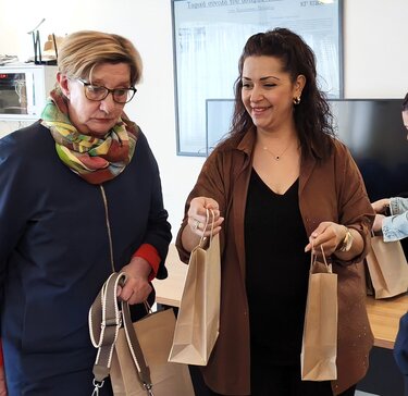 Επίσημη υποδοχή των πρώτων επισκεπτών της τουριστικής περιόδου 2026 στον Δήμο Χερσονήσου