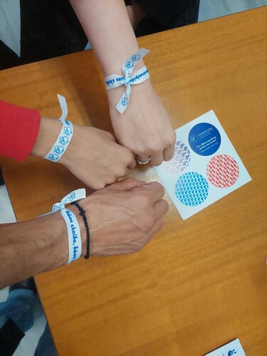 Παγκόσμια Ημέρα κατά του Παιδικού Καρκίνου – Μήνυμα Ελπίδας και Προσφοράς από το 16ο Δημοτικό Σχολείο Ρεθύμνου