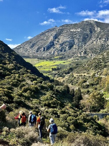 Ορειβατικός Σύλλογος Αγίου Νικολάου, Γιούχτας