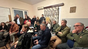 “Στοπ” κατοίκων και επιχειρηματιών στη δημιουργία δομής μεταναστών στις Μαλάδες!