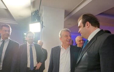 Πιερρακάκης, Αρναουτάκης 