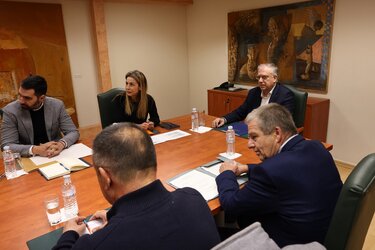 Βενζινοπώλες, Τάκης Θεοδωρικάκος 