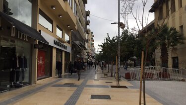 Κορωνοϊός, καιρός και έργα δε βοηθούν την αγορά - Υποτονική η κίνηση στα καταστήματα 