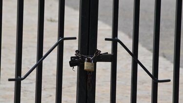 Πότε κλείνουν τα σχολεία για το Πάσχα