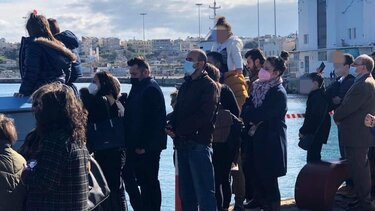 Όλοι με μάσκες στον αγιασμό των υδάτων!