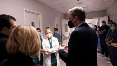 Μητσοτάκης: Θα είμαστε από τους πρώτους στην Εύρωπη που θα παραλάβουν τα νέα φάρμακα για τον κορωνοϊό 