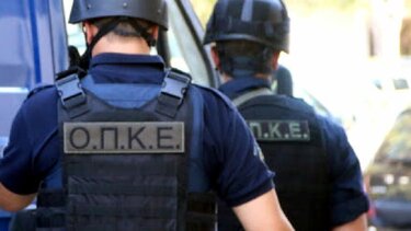 Δύο συλλήψεις για ληστεία σε βάρος τριών ανηλίκων στην Πλατεία Ευόσμου 