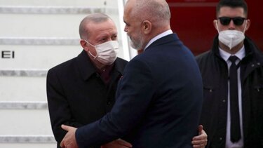 «Τα έχασε» ο Ρετζέπ Ταγίπ Ερντογάν με το δώρο που του έκανε ο Ράμα