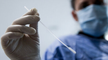 Οι εργαζόμενοι στο ΠΑΓΝΗ για τα μέτρα προστασίας σε υγειονομικούς και ασθενείς