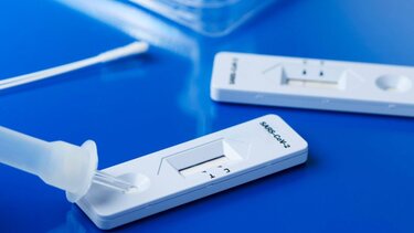 Προς κατάργηση τα δύο self test στα σχολεία