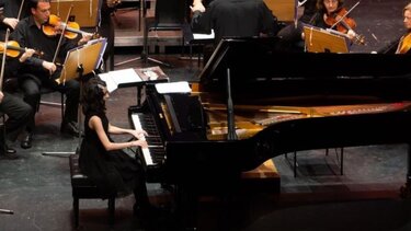 Μαθήτρια "θαύμα" από την Πολίχνη διαπρέπει εντός και εκτός σχολείου! 