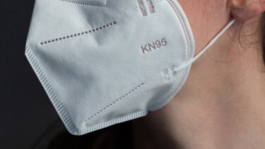 Μάσκες ΚΝ95 – Έτσι μπορούμε να τις χρησιμοποιήσουμε δεύτερη φορά – Το «κόλπο»