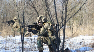 Νεκρός στρατιώτης μετά από βομβαρδισμούς από φιλορώσους αυτονομιστές