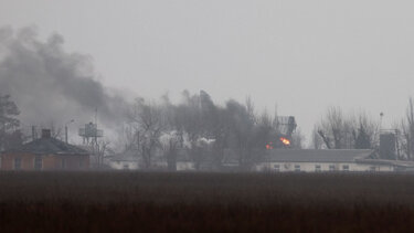 «Η χώρα μας βομβαρδίζεται από όλες τις πλευρές» λένε Έλληνες της Μαριούπολης