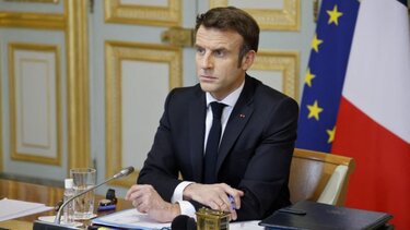 Πόλεμος στην Ουκρανία: Μήνυμα συμπαράστασης στην Ελλάδα από τον Εμανουέλ Μακρόν για τους δέκα ομογενείς