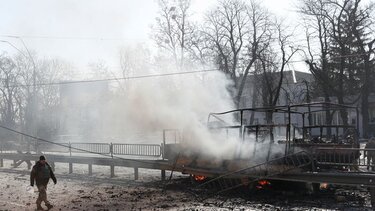 Στο ίδιο τραπέζι, εν μέσω συγκρούσεων, Ουκρανία και Ρωσία