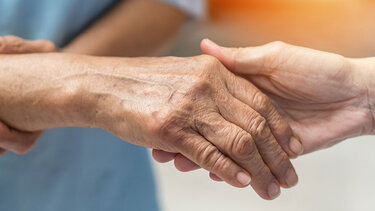 Ορισμένα τρόφιμα επιβραδύνουν τη νόσο Πάρκινσον, σύμφωνα με νέα έρευνα