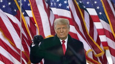 ΗΠΑ: Ρεβάνς το 2024 ονειρεύεται ο Τραμπ