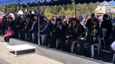 Με ανοιξιάτικο καιρό και πολύ κόσμο, η παρέλαση στο Ηράκλειο - Δείτε βίντεο