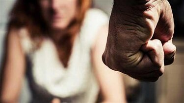 Χρόνιο δράμα για την 56χρονη: Το σώμα μου είναι γεμάτο από τα "παράσημά" του