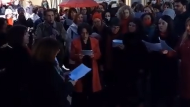 Τραγούδησαν χωρίς φόβο για όλες τις γυναίκες που λείπουν 