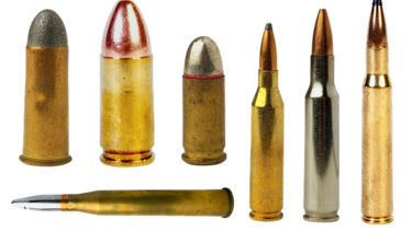 Όπλο, πυροκροτητής και πληθώρα φυσιγγίων του πέρασαν χειροπέδες