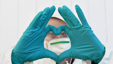 Κορωνοϊός: 14.763 νέα κρούσματα, 51 θάνατοι, 360 διασωληνωμένοι