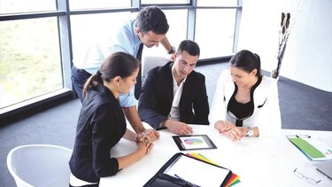 PwC: Αντιμέτωπες με νέες προκλήσεις οι οικογενειακές επιχειρήσεις