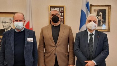 Δελτίο Τύπου: Πρωτοβουλία του ΥφΑΑΤ, Σίμου Κεδίκογλου για την αποστολή ελληνικού μελιού στον Ουκρανικό λαό