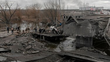 Κατηγορίες Πούτιν πως το Κίεβο αποτρέπει τις απομακρύνσεις αμάχων από τη Μαριούπολη
