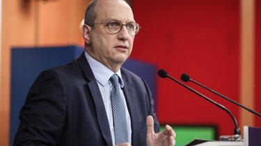 Γ. Οικονόμου: Έρχεται παρέμβαση που θα μειώσει δραστικά τους λογαριασμούς ρεύματος